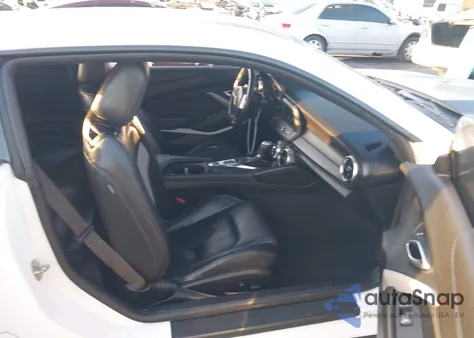 2021 Chevrolet Camaro Rwd 2Lt из США, поврежденный, VIN 1G1FD1RX1M0142523